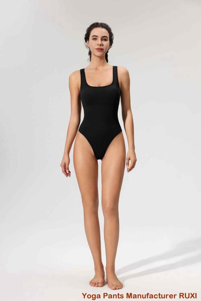 מכנסי ריצה קצרים 2 ב-1 לנשים