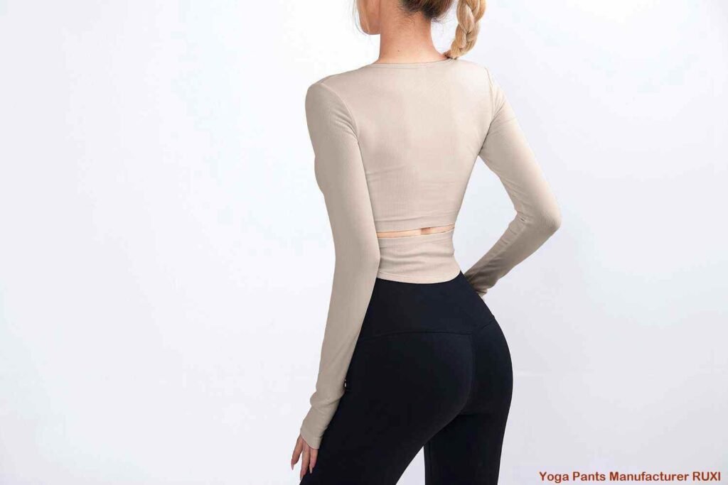 חותלות שחורות לחדר כושר לנשים